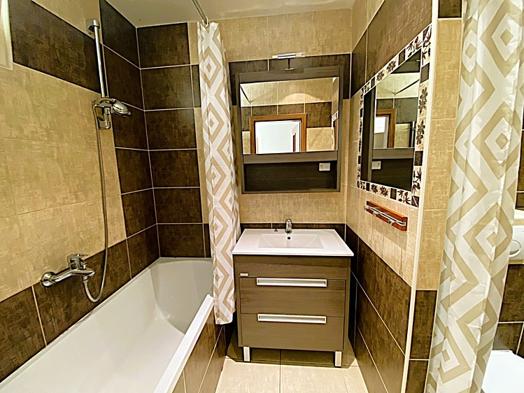 Pronájem bytu 3+1 70 m² - foto 5