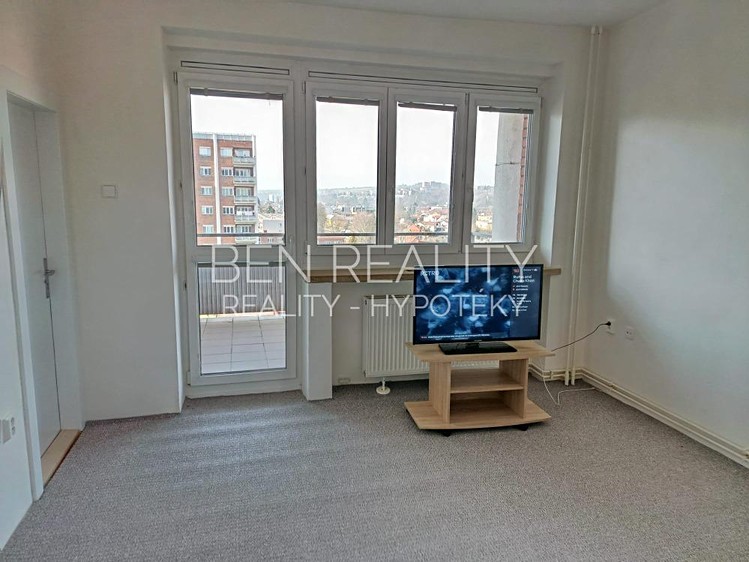 Pronájem bytu 3+1 80 m² - foto 5