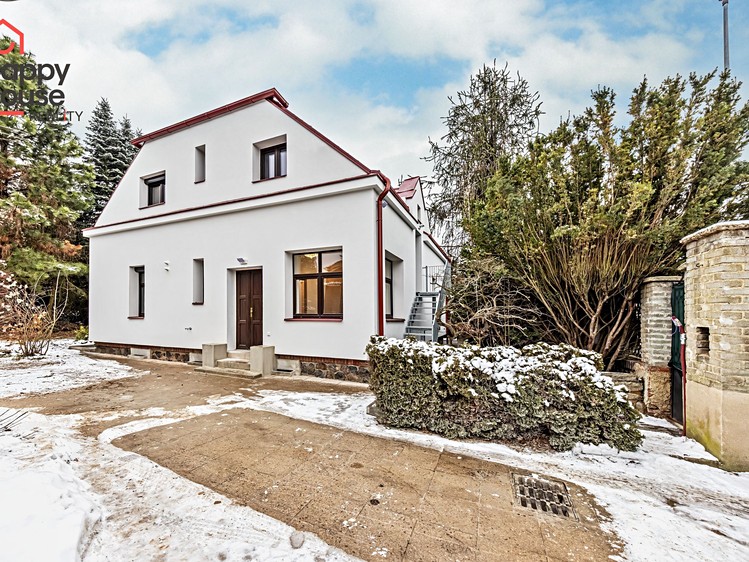 Pronájem bytu 4+kk 71 m² - foto 3