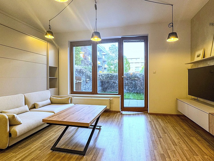 Pronájem bytu 1+kk 32 m² (Jednopodlažní) - foto 1