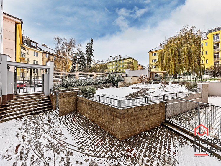 Pronájem bytu 2+kk 55 m² - foto 8