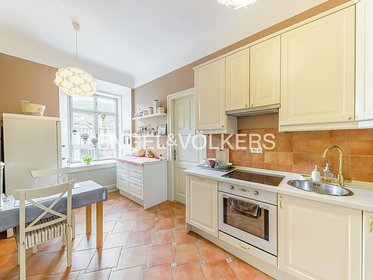 Pronájem bytu 2+1 59 m² - foto 3