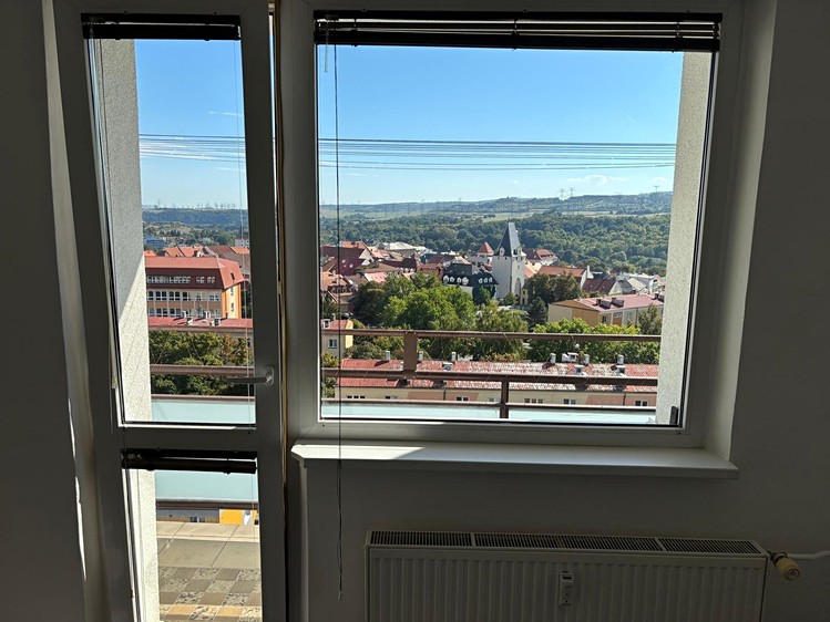 Pronájem bytu 3+1 68 m² - foto 1