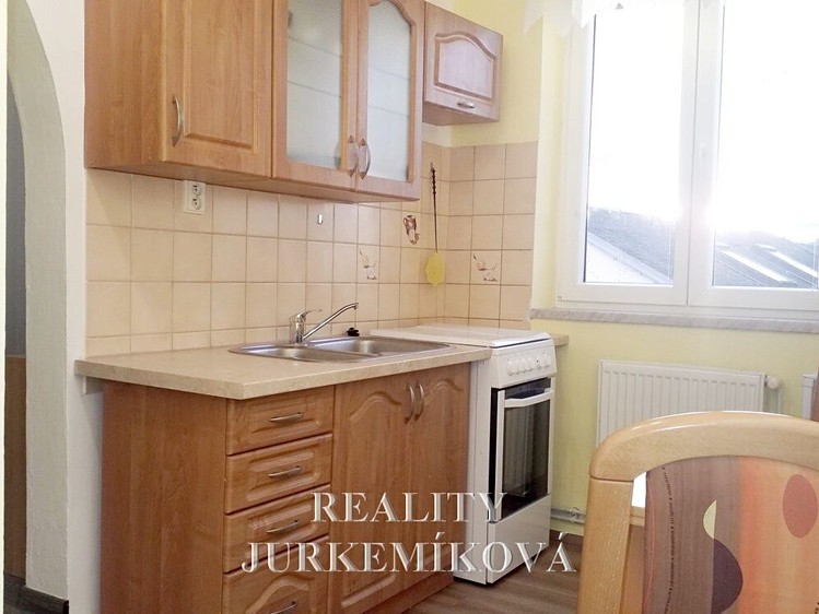 Pronájem bytu 1+kk 25 m² - foto 3