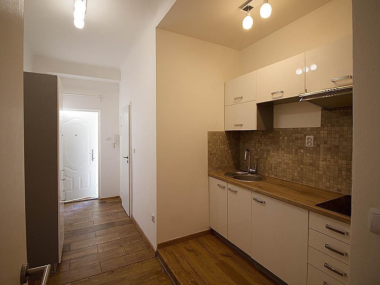 Pronájem bytu 1+kk 27 m² - foto 2