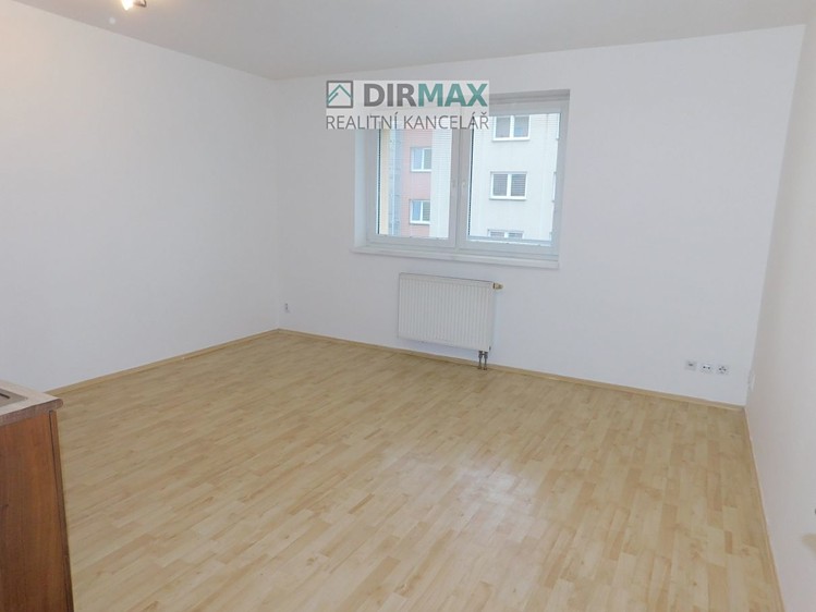 Pronájem bytu 1+1 43 m² - foto 2