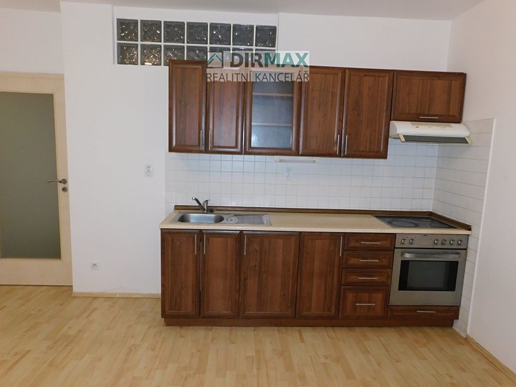 Pronájem bytu 1+1 43 m² - foto 4
