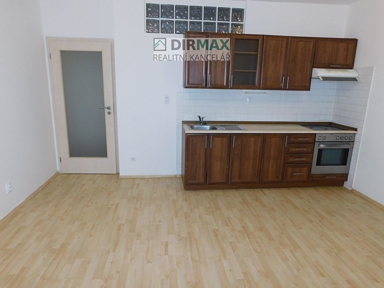 Pronájem bytu 1+1 43 m² - foto 1