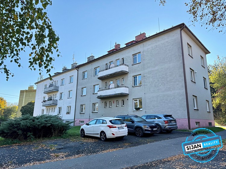 Pronájem bytu 4+1 87 m² - foto 3