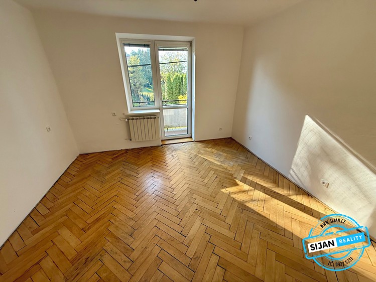 Pronájem bytu 4+1 87 m² - foto 7