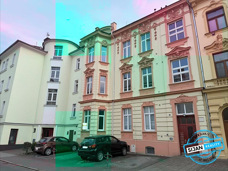 Pronájem bytu 4+1 92 m² - foto 4