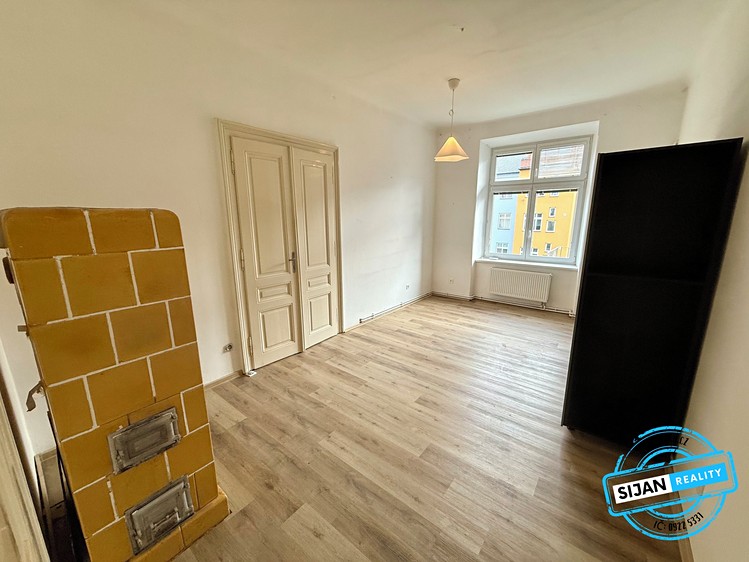 Pronájem bytu 4+1 92 m² - foto 8