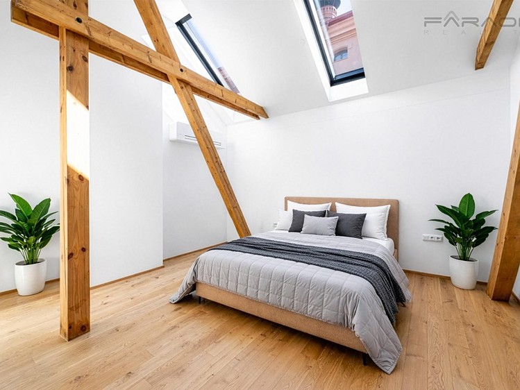 Pronájem bytu 2+kk 65 m² - foto 2