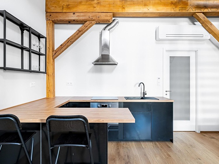 Pronájem bytu 2+kk 65 m² - foto 5