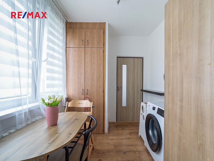 Pronájem bytu 3+1 61 m² - foto 6