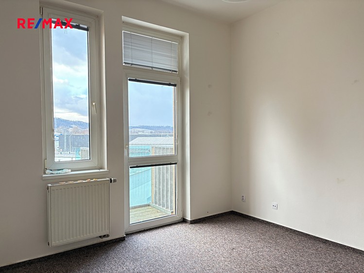 Pronájem bytu 1+kk 25 m² - foto 3