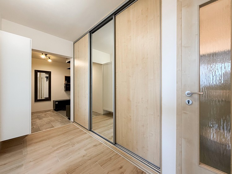 Pronájem bytu 3+kk 81 m² - foto 3