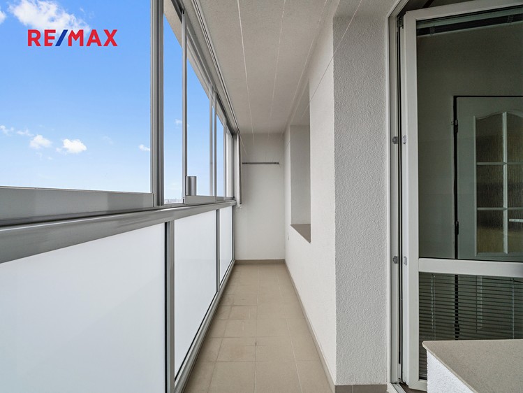Pronájem bytu 2+1 59 m² - foto 3