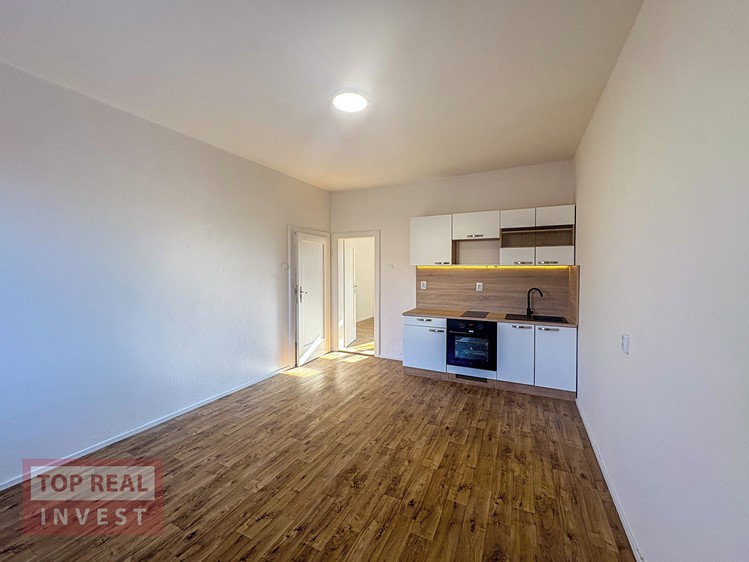 Pronájem bytu 2+kk 34 m² - foto 5
