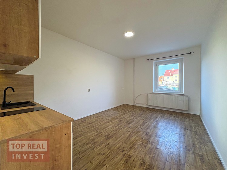 Pronájem bytu 2+kk 34 m² - foto 8