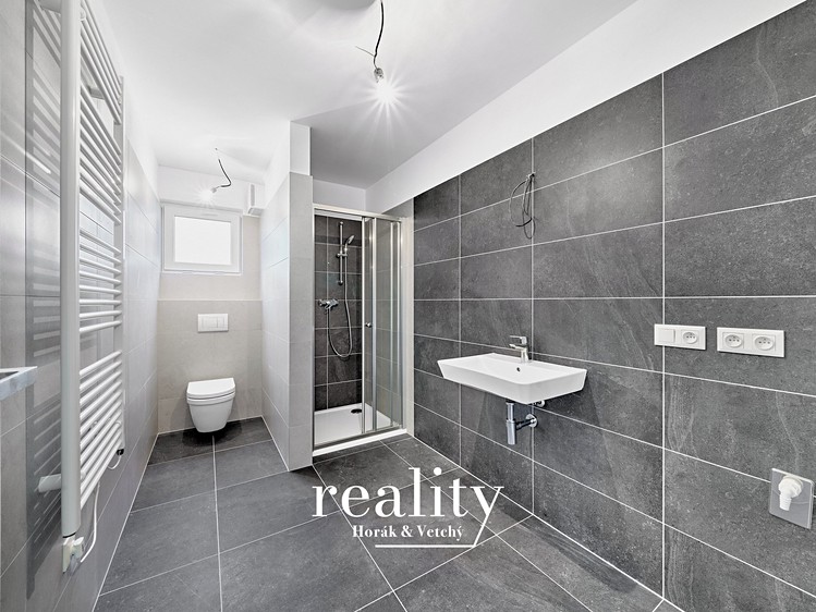 Pronájem bytu 2+kk 56 m² (Jednopodlažní) - foto 3