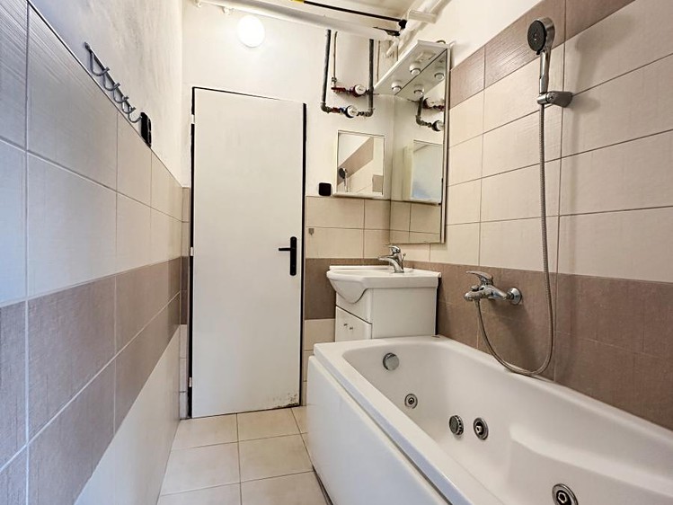 Pronájem bytu 1+1 33 m² - foto 8