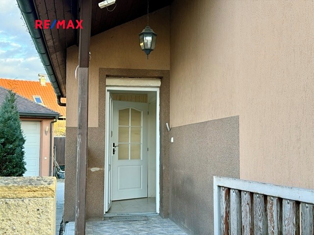 Pronájem bytu 2+1 74 m² (Jednopodlažní) - foto 5
