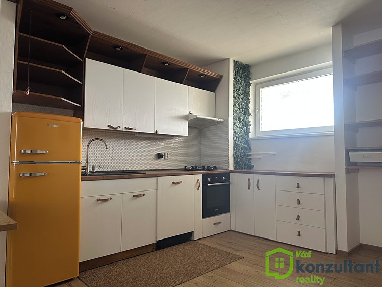 Pronájem bytu 2+kk 57 m² - foto 3