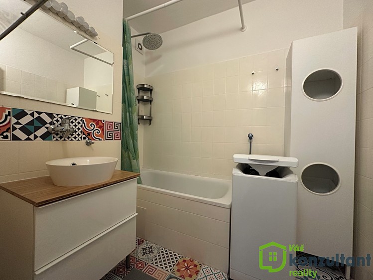 Pronájem bytu 2+kk 57 m² - foto 5