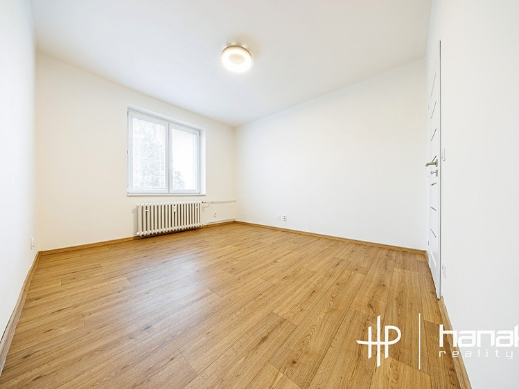 Pronájem bytu 3+1 70 m² - foto 5