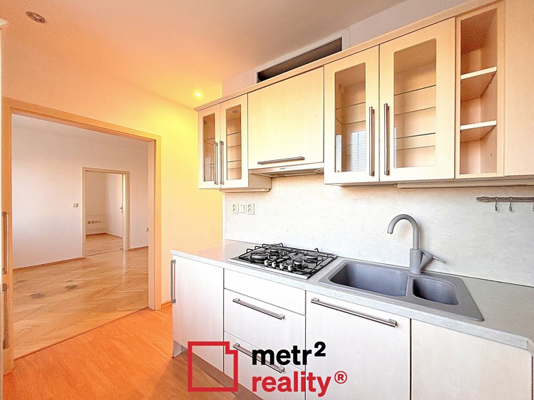 Pronájem bytu 3+1 64 m² - foto 1