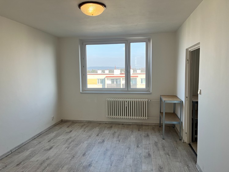 Pronájem bytu 2+1 56 m² - foto 3