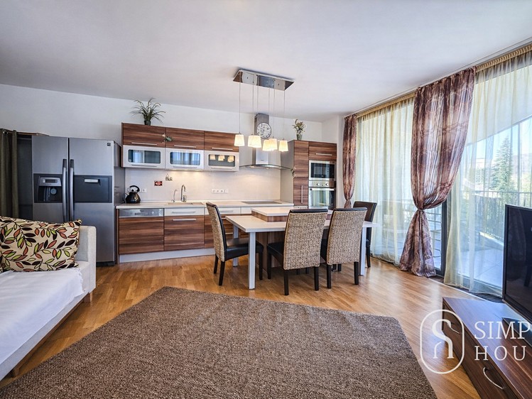 Pronájem bytu 2+kk 81 m² - foto 1