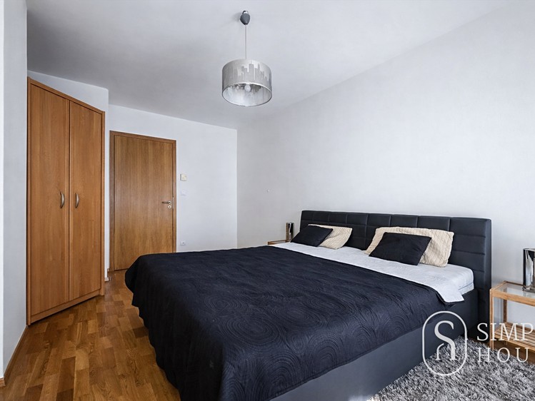 Pronájem bytu 2+kk 81 m² - foto 5
