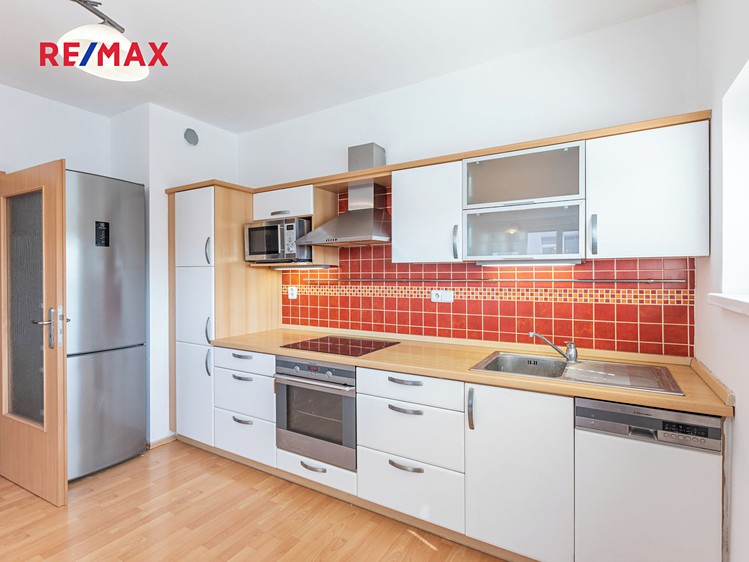 Pronájem bytu 3+kk 86 m² - foto 2