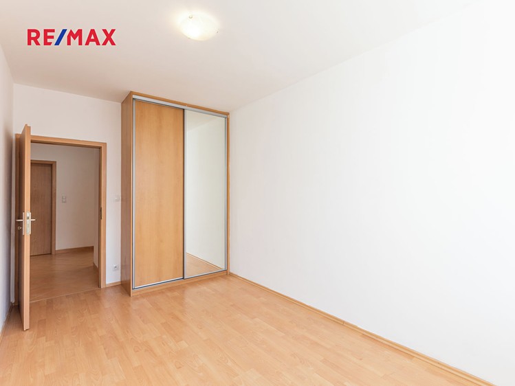 Pronájem bytu 3+kk 86 m² - foto 5