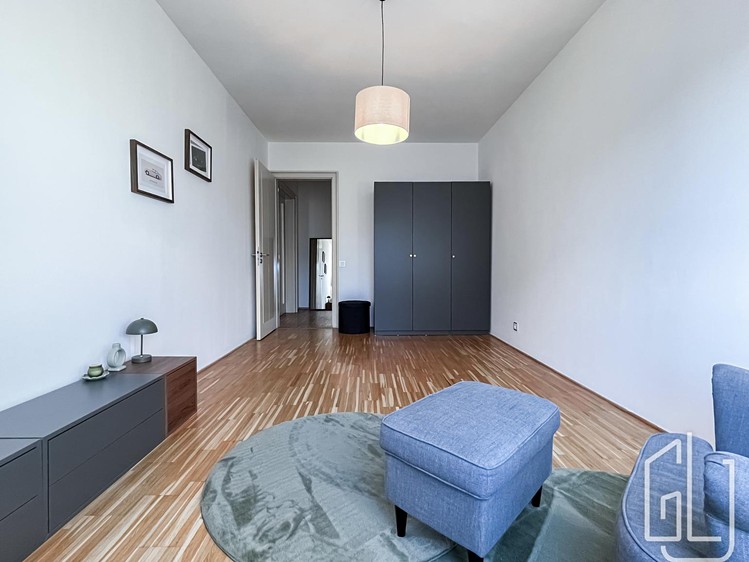 Pronájem bytu 2+kk 65 m² - foto 4