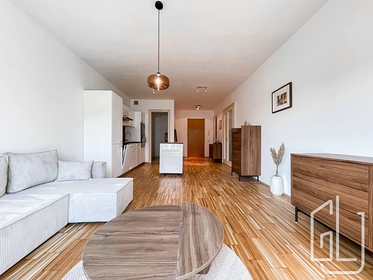 Pronájem bytu 2+kk 65 m² - foto 1