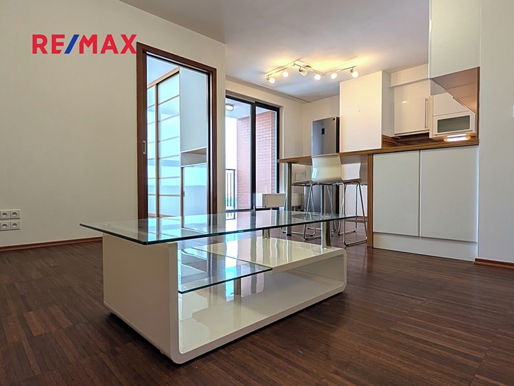 Pronájem bytu 2+kk 47 m² - foto 3