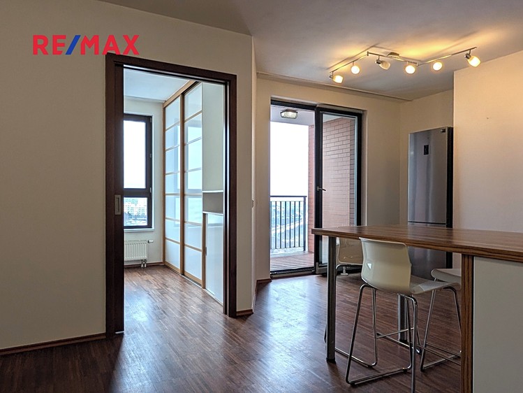 Pronájem bytu 2+kk 47 m² - foto 4