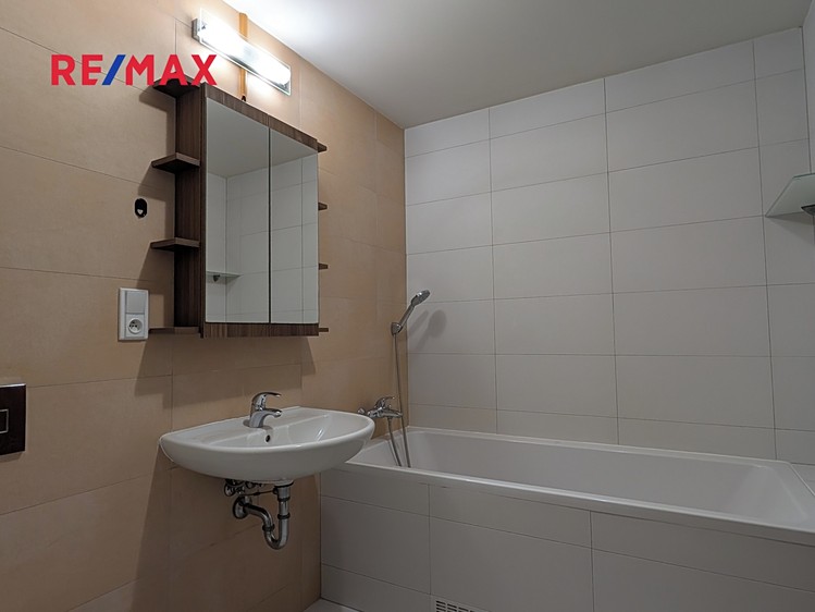 Pronájem bytu 2+kk 47 m² - foto 8
