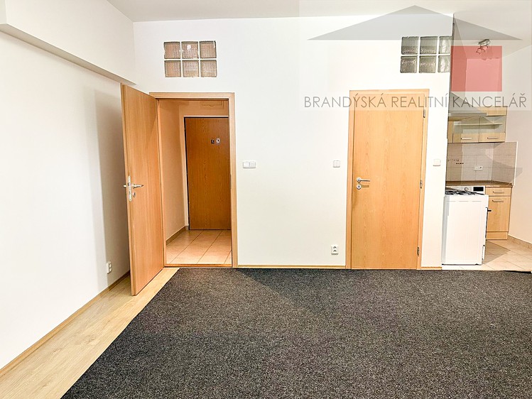 Pronájem bytu 1+kk 37 m² - foto 3