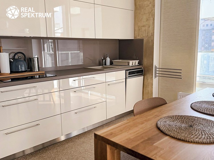 Pronájem bytu 2+kk 43 m² - foto 1