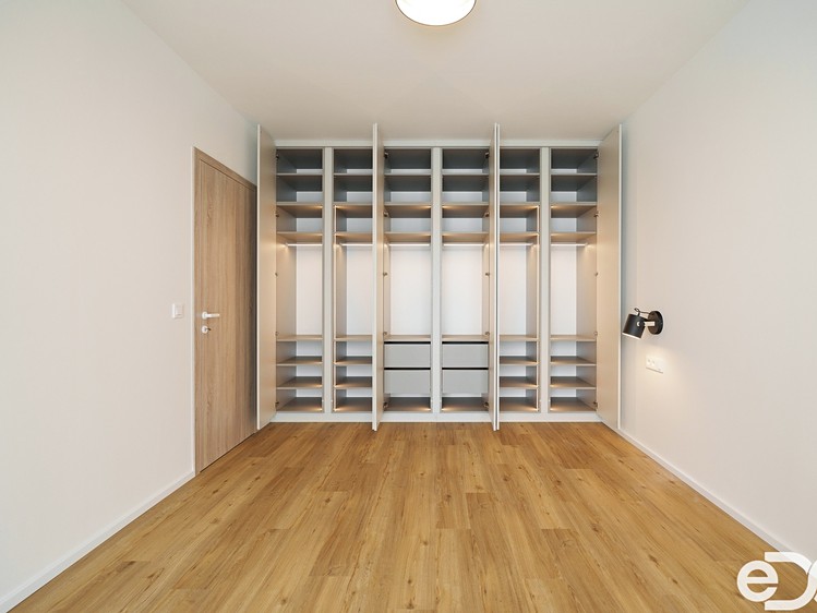 Pronájem bytu 2+kk 64 m² - foto 6