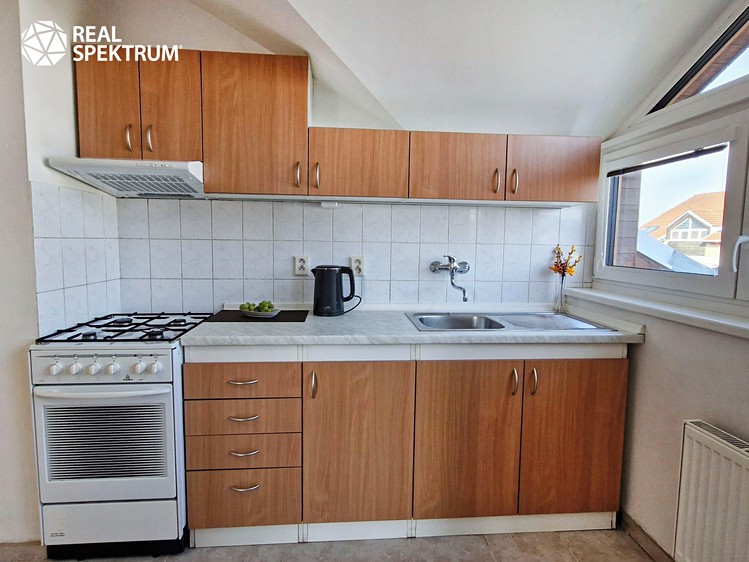 Pronájem bytu 2+1 63 m² - foto 8