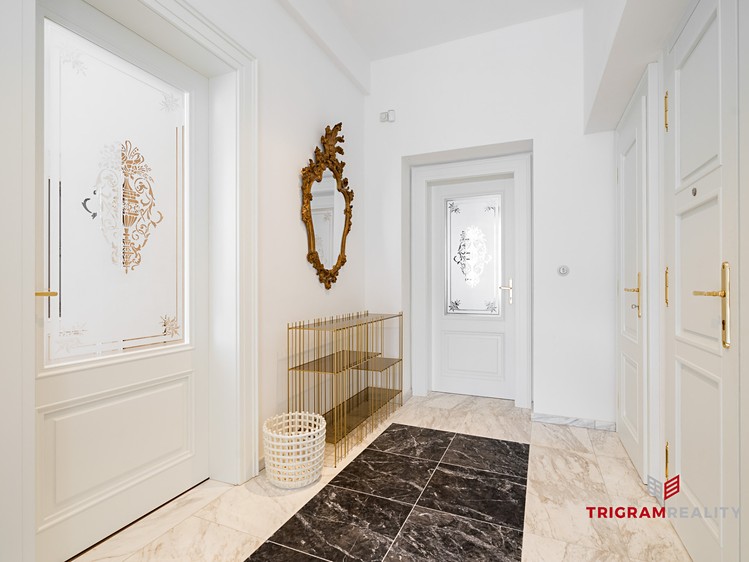 Pronájem bytu 2+1 80 m² (Jednopodlažní) - foto 3