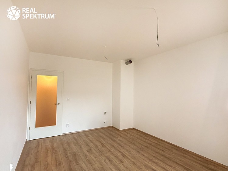 Pronájem bytu 1+kk 27 m² - foto 4