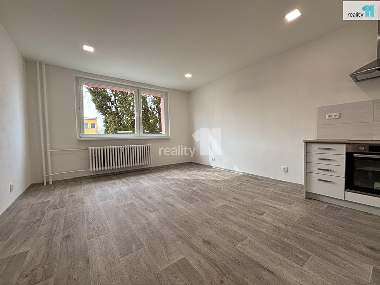 Pronájem bytu 2+kk 41 m² - foto 2