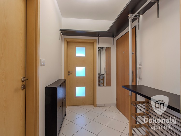Pronájem bytu 2+kk 52 m² - foto 6