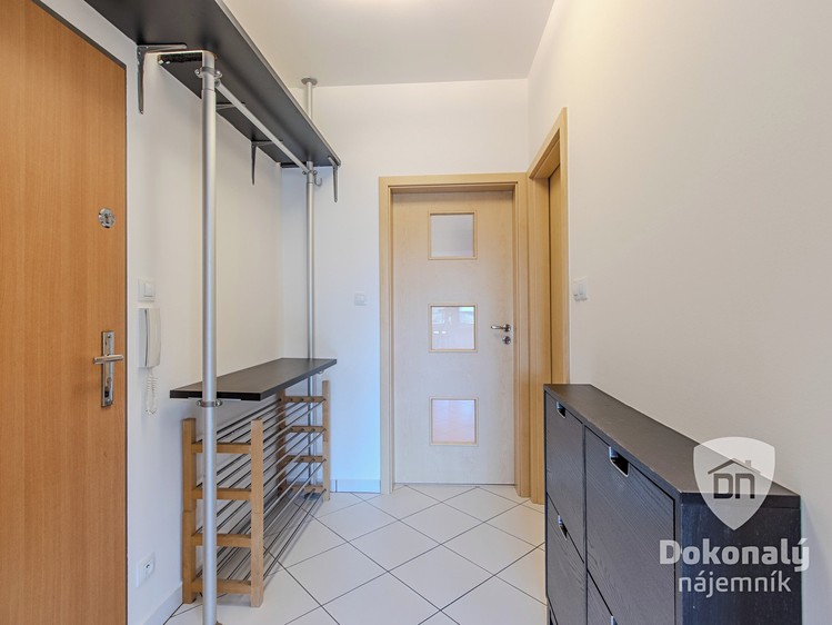 Pronájem bytu 2+kk 52 m² - foto 5